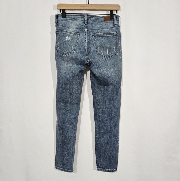 Judy Blue relaxed fit distressed straight leg jeans juniors size 7/28 - Picture 3 of 9
